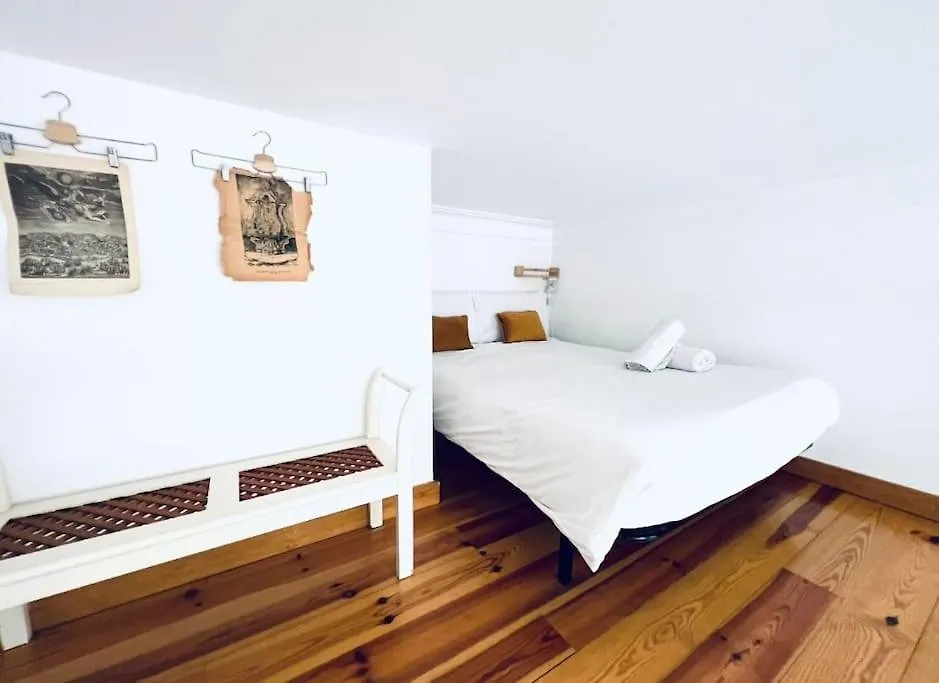 Lisbon Lovely Mezzanino Studio Close To Lx Factory