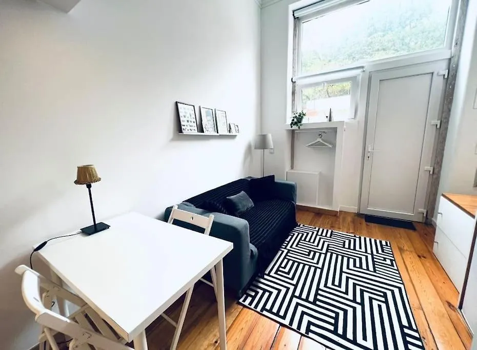 Lisbon Lovely Mezzanino Studio Close To Lx Factory Apartment