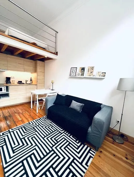 Lisbon Lovely Mezzanino Studio Close To Lx Factory Appartement