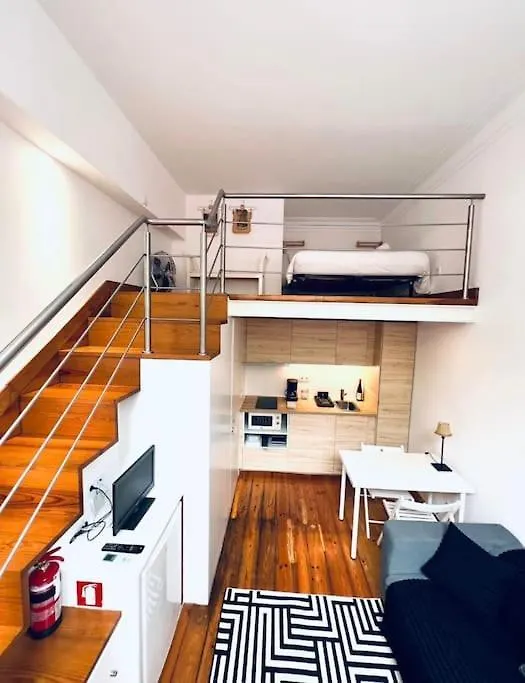 Lisbon Lovely Mezzanino Studio Close To Lx Factory Portugal